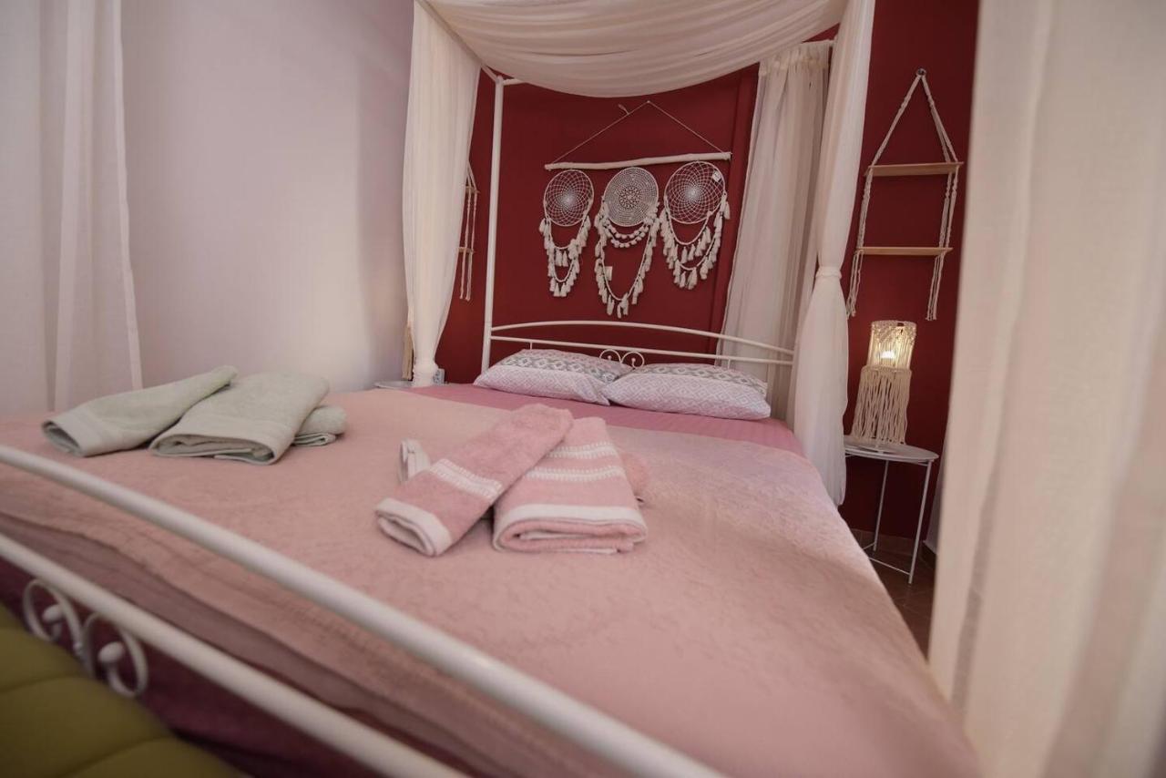 Amalfi Luxury Apartment Komotiní Kültér fotó